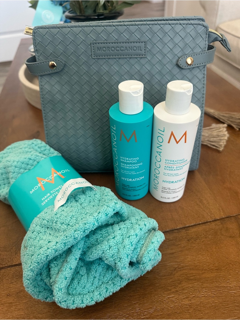 New Moroccanoil Shampoo & Conditioner & Teal Hair Towel Wrap